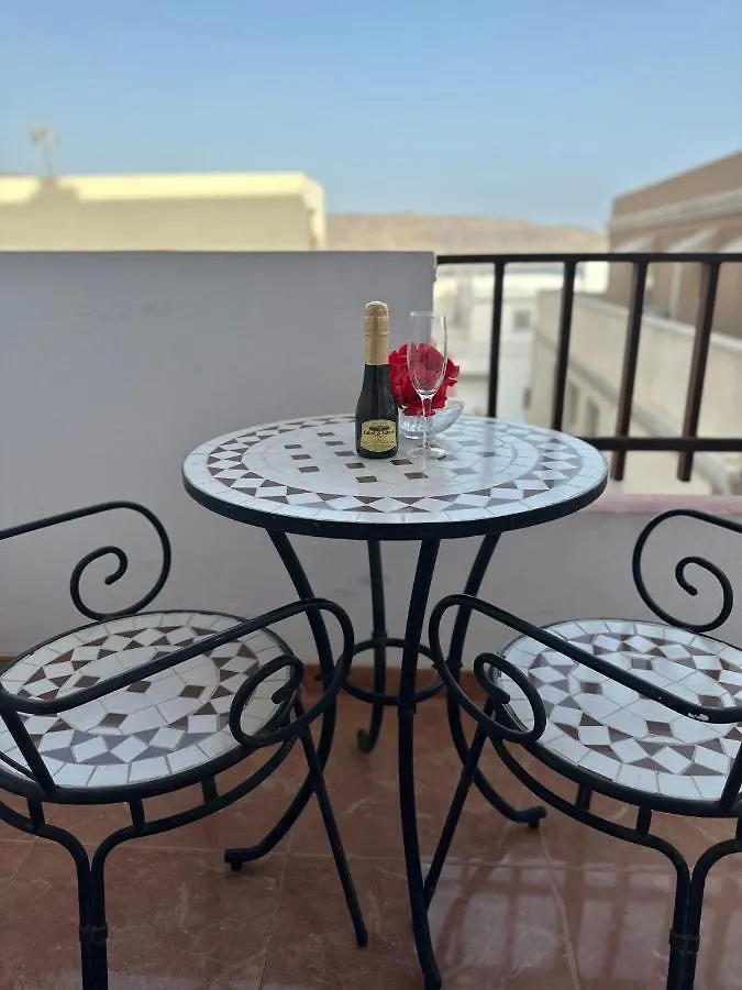 Tenerife Island Oasis Apartment Los Cristianos